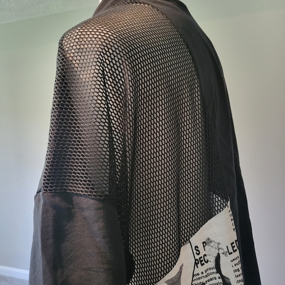 F. Modern – What’s Black and White and Read All Over Jacket/Topper (One Size) - Picture 7 of 16